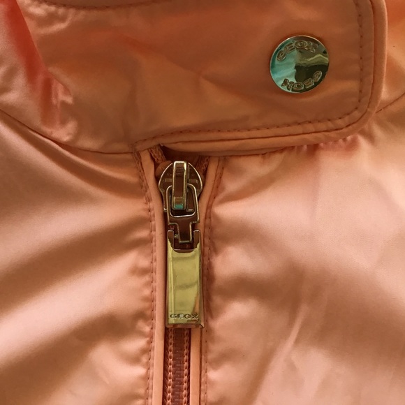 GEOX RESPIRA PACKABLE WINDBREAKER NWOT SIZE 6 - Picture 14 of 16